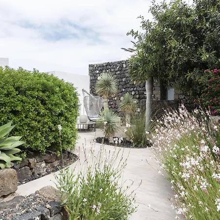 Отель Sikelia Luxury